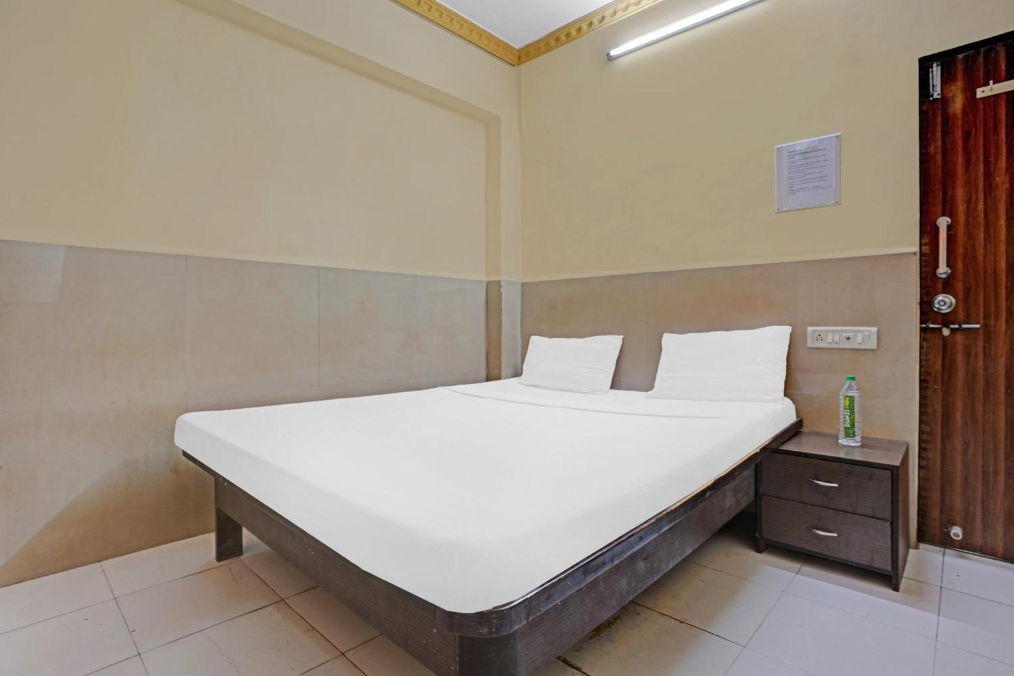 Spot On 81122 Alfa Lodge Βομβάη Εξωτερικό φωτογραφία